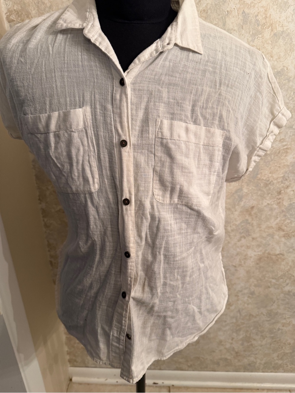 Lucky brand  Cream Short-Sleeve women’s Button-Up Shirt